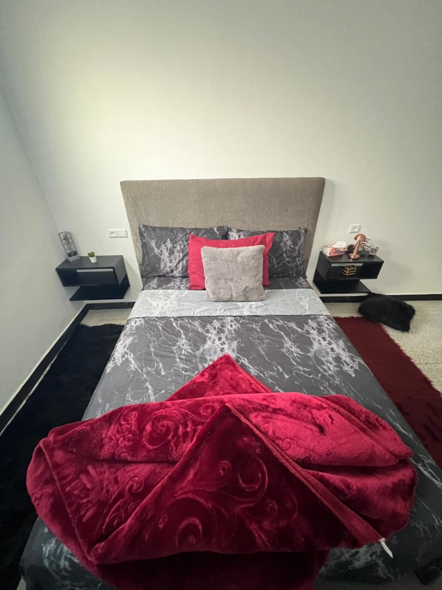 Youss Family Appartement 에사우이라 외부 사진